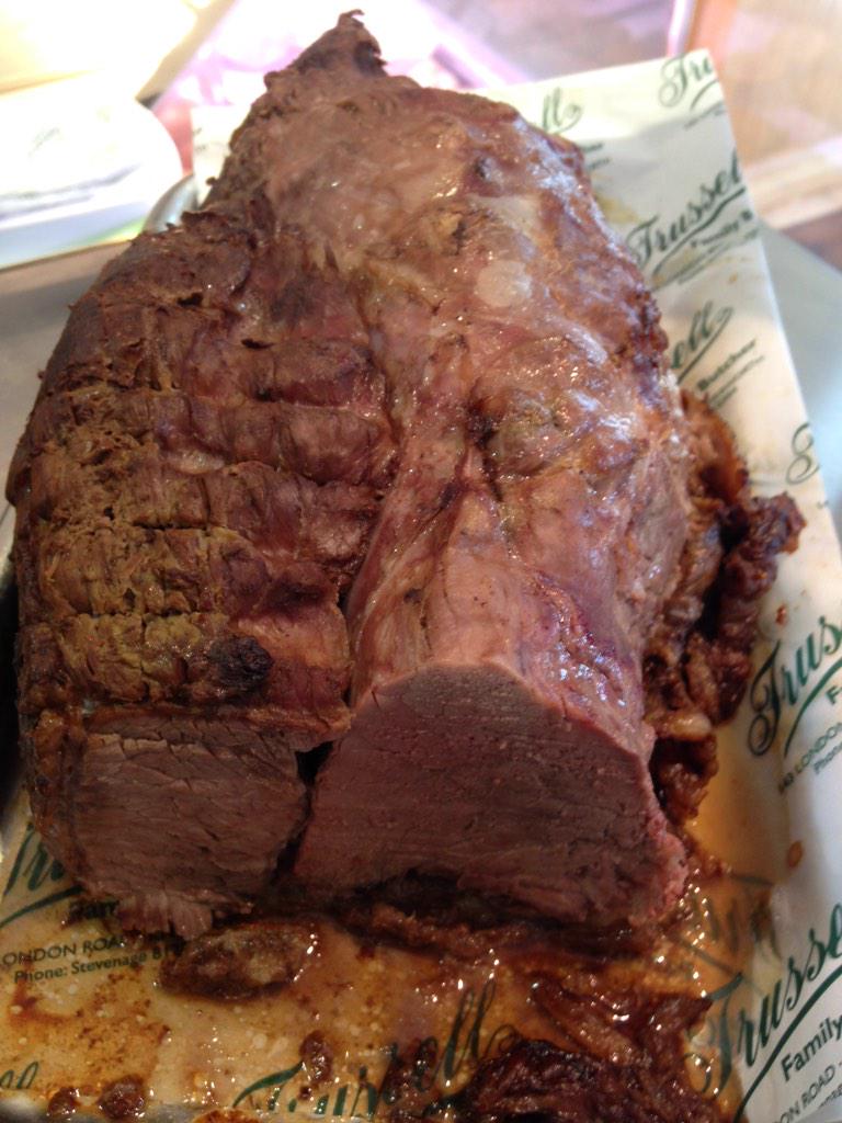TrussellsB's tweet photo. Roast Rabley Heath beef is out the oct and ready to go rolls or sandwiches £2.99 @KnebworthNews @WoolmerGreenC http://t.co/Rm03SBxHkq