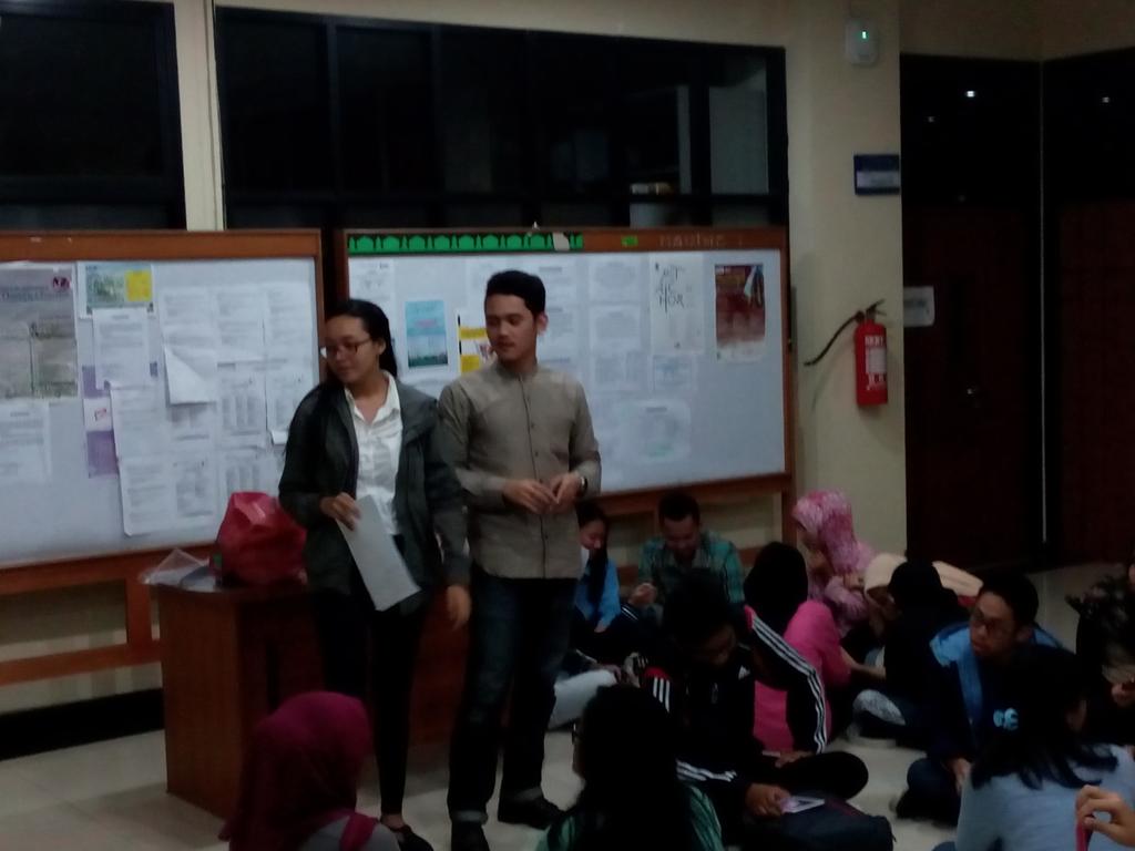 Fyi : malam ini acara dipandu oleh akang bintang dan teteh ira