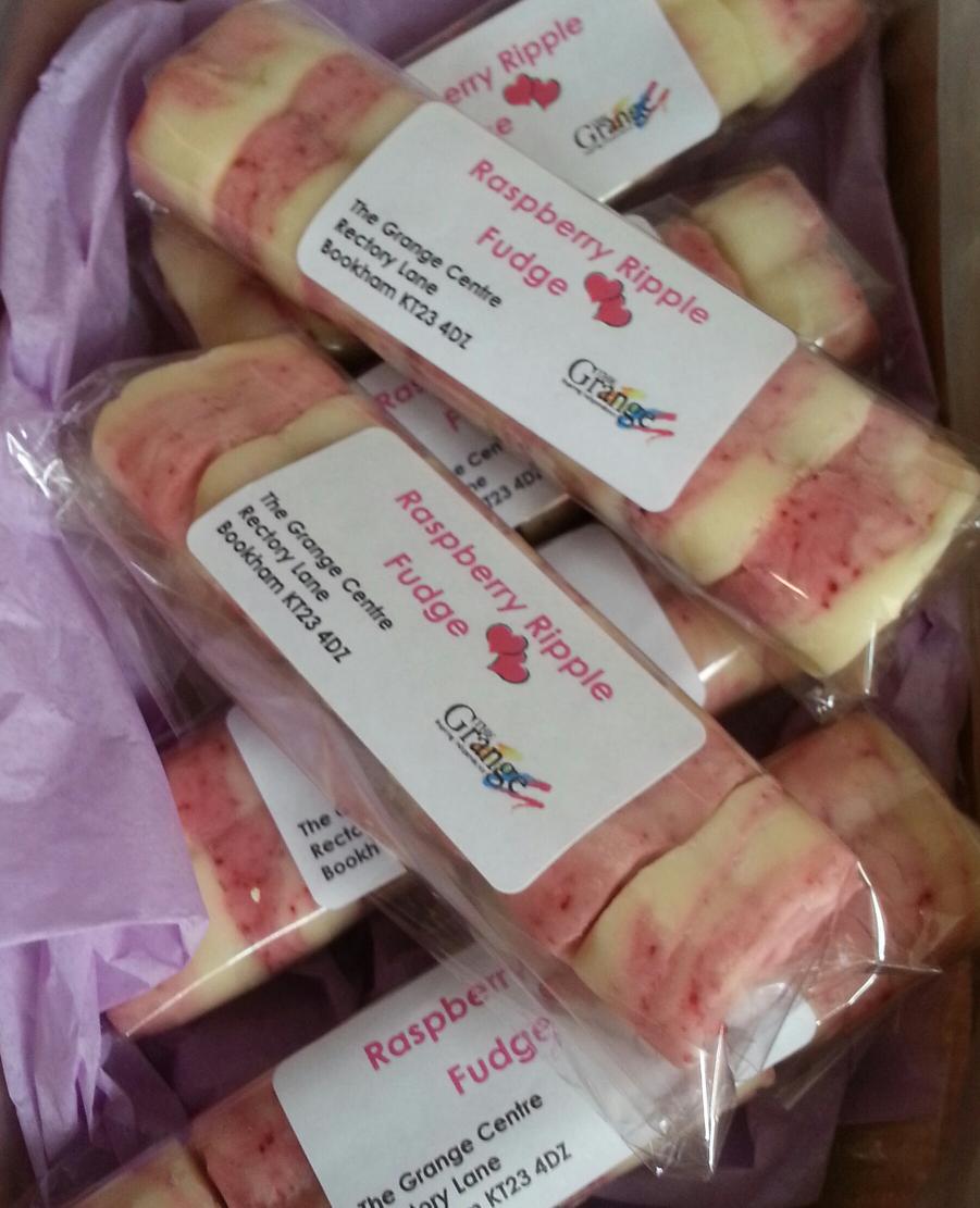 cl_dawson's tweet image. Just arrived @InspirationsDrk - raspberry ripple, heart shaped fudge made @TheGrangeCentre. Yummy