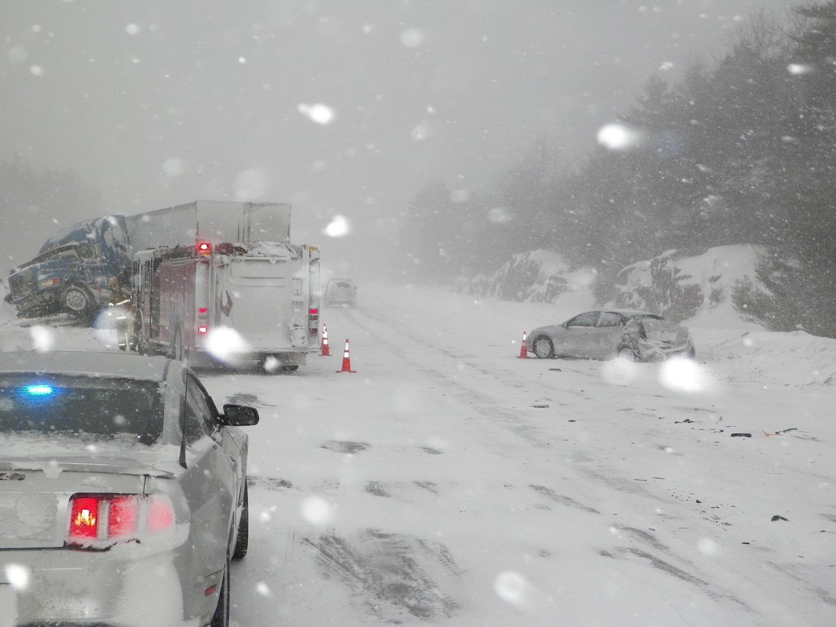 Maine Turnpike tweet media