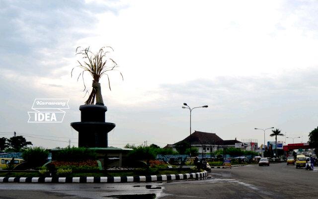 Taman bencong :v RT <a href="/KarawangIDEA/">KarawangIDEA</a>: Dimanakah ini? Coba tebak.. #fotokarawang