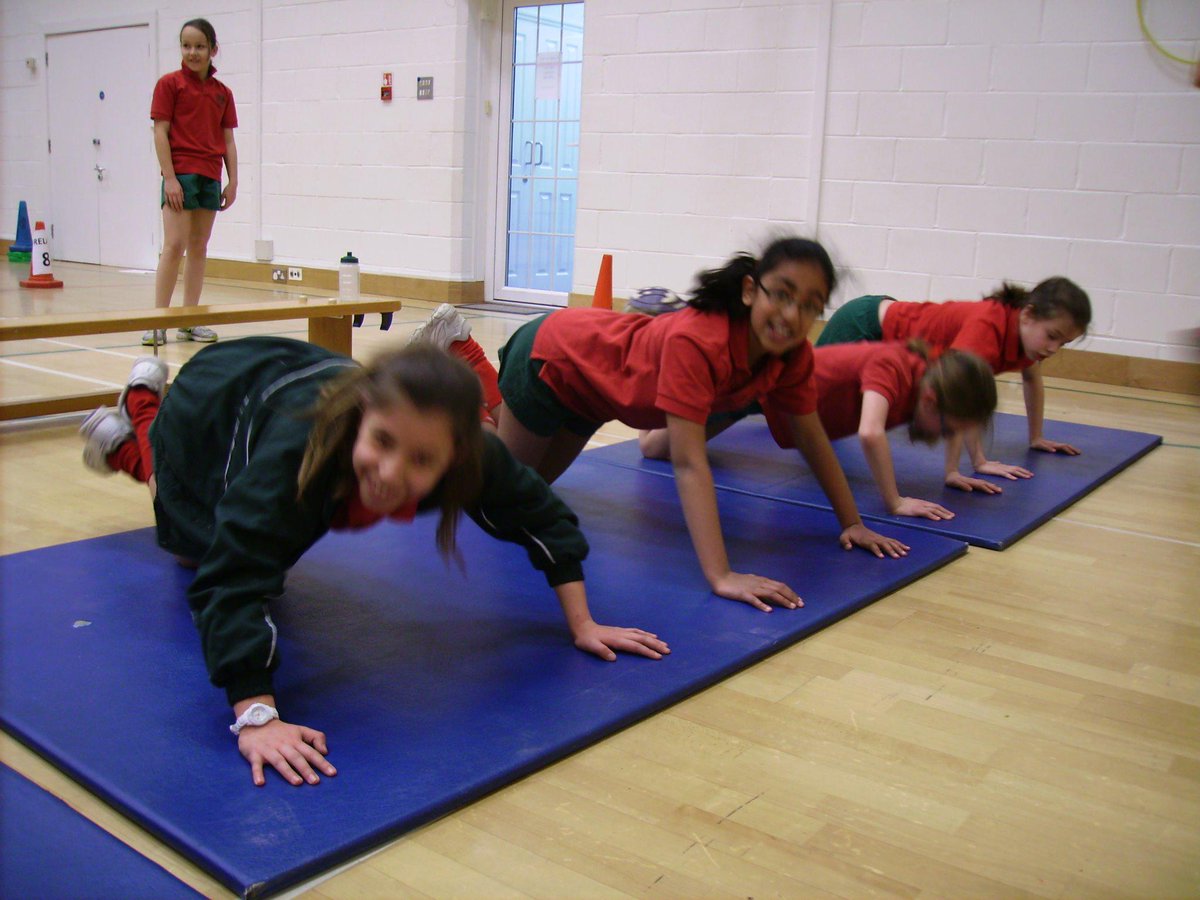 Greenfield_Sch_'s tweet image. Lots of enthusiastic activity taking place withThe Big Workout today in aid of @NSPCC #hardworkbutfun