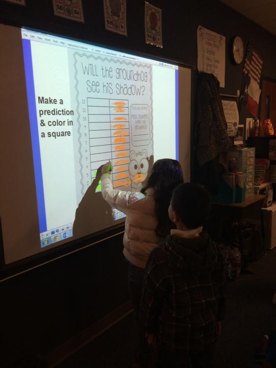 MrsJDyer's tweet photo. Will the groundhog see his shadow? http://t.co/WHbCkUMgwc