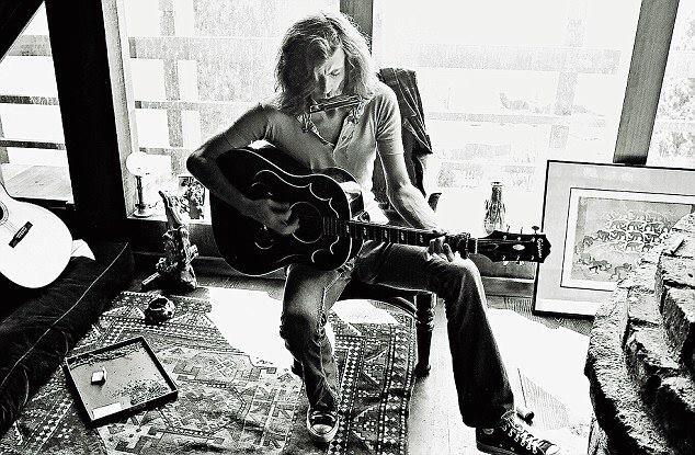 Nice stash (on the floor, not ur upper lip) Graham Nash...happy birthday! 