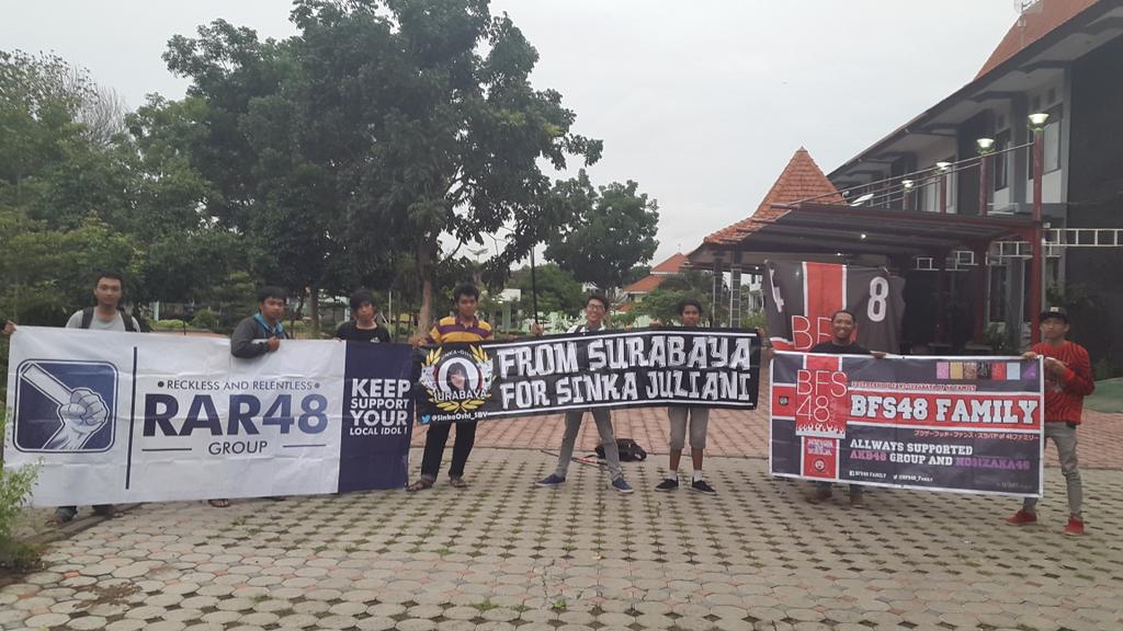 Indahnya kebersamaan.. 😆 <a href="/BFS48_Family/">BFS48 Group</a> <a href="/RAR48_Surabaya/">RAR48 Surabaya</a> <a href="/Sinkaoshi_SBY/">Sinka-oshi surabaya</a>