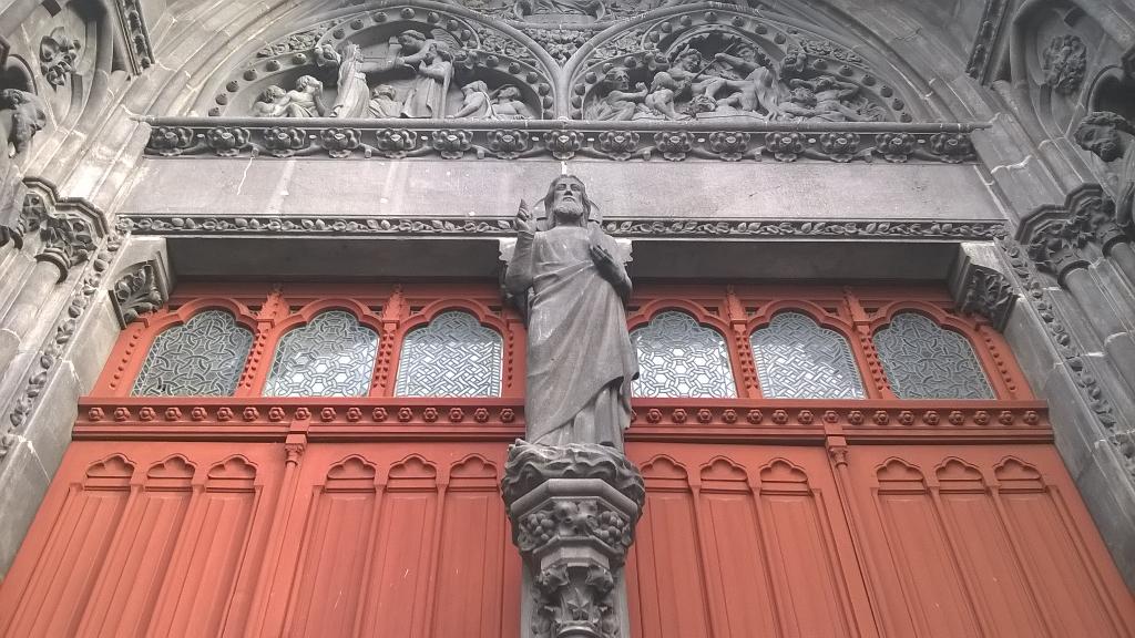 Charlton_FREDOC's tweet photo. #creanum Que Dieu bénisse le court métrage. http://t.co/fOe72JPczE