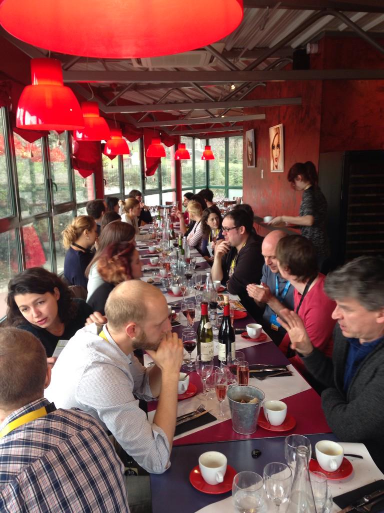 Great partners lunch talking UK Shorts with <a href="/tiff/">tiffany 🌺</a> <a href="/semainecannes/">Semaine de la Critique</a>   <a href="/KurzFilmAgentur/">KurzFilmAgentur HH</a> @interfilm_Bln <a href="/canalplusespana/">Buscas @movistarplus</a>