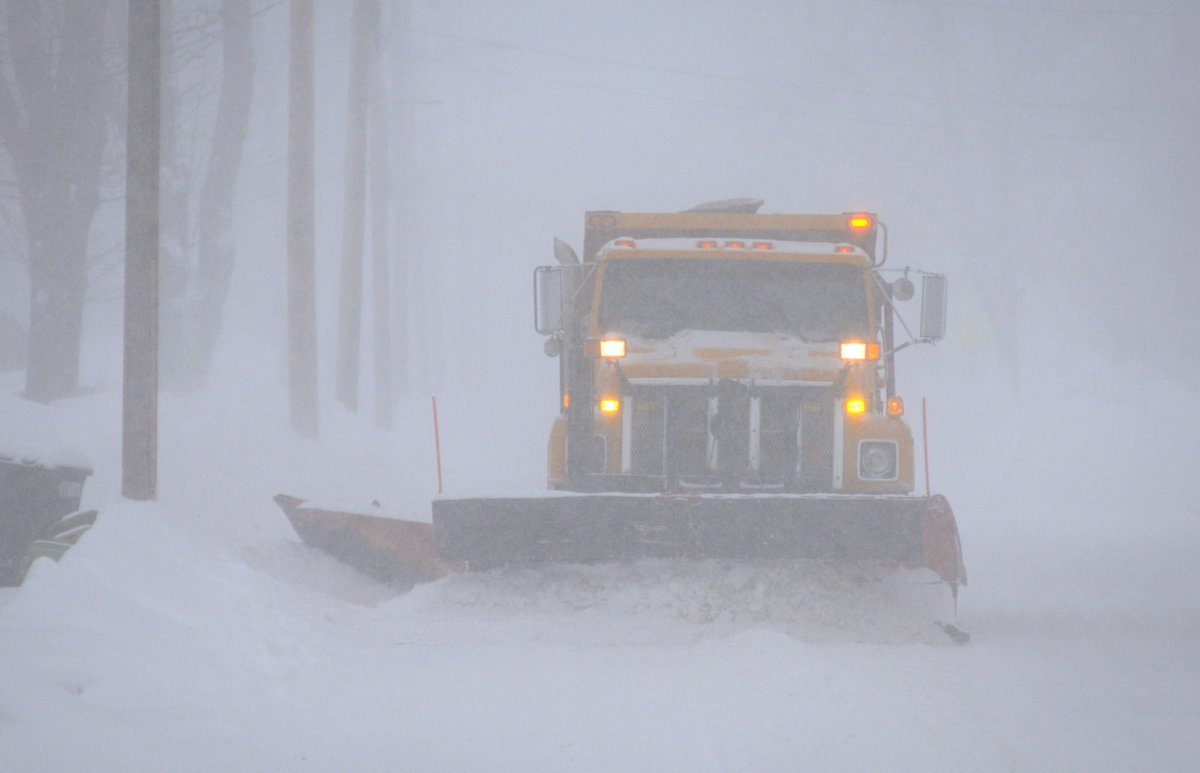 telegramdotcom's tweet photo. Snowfall totals in Central Mass http://t.co/cj2G7sjv3c #tgstorm @RickCinclair @T_G_Graphics http://t.co/wTQTTdHpkv