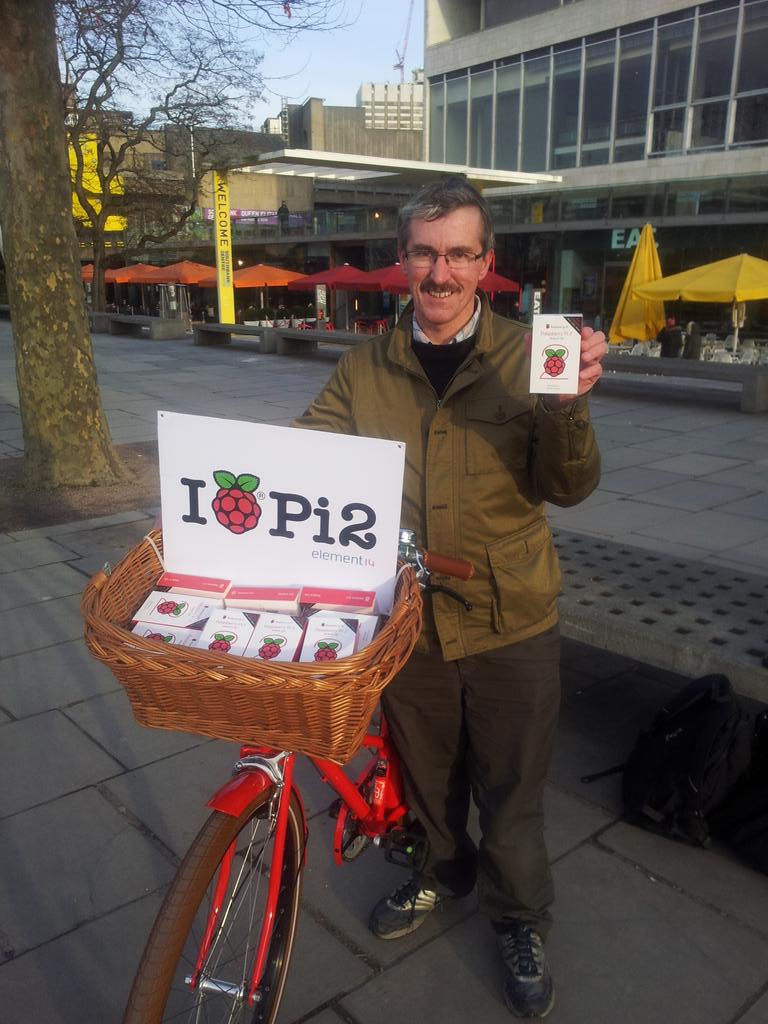 PeterClaydon's tweet image. .@RaspberryPint @Raspberry_Pi. @element14 is giving out free RPi 2 on @southbanklondon  now! #iLuvPi2
