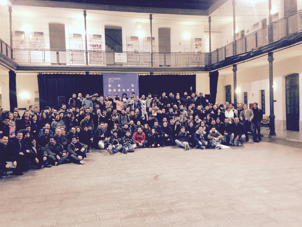 karmel's tweet photo. Foto de familia del pasado #materialfest ¿habrá próximo? @MaterialFest decidme que sí :) http://t.co/cJUbDx7cu2