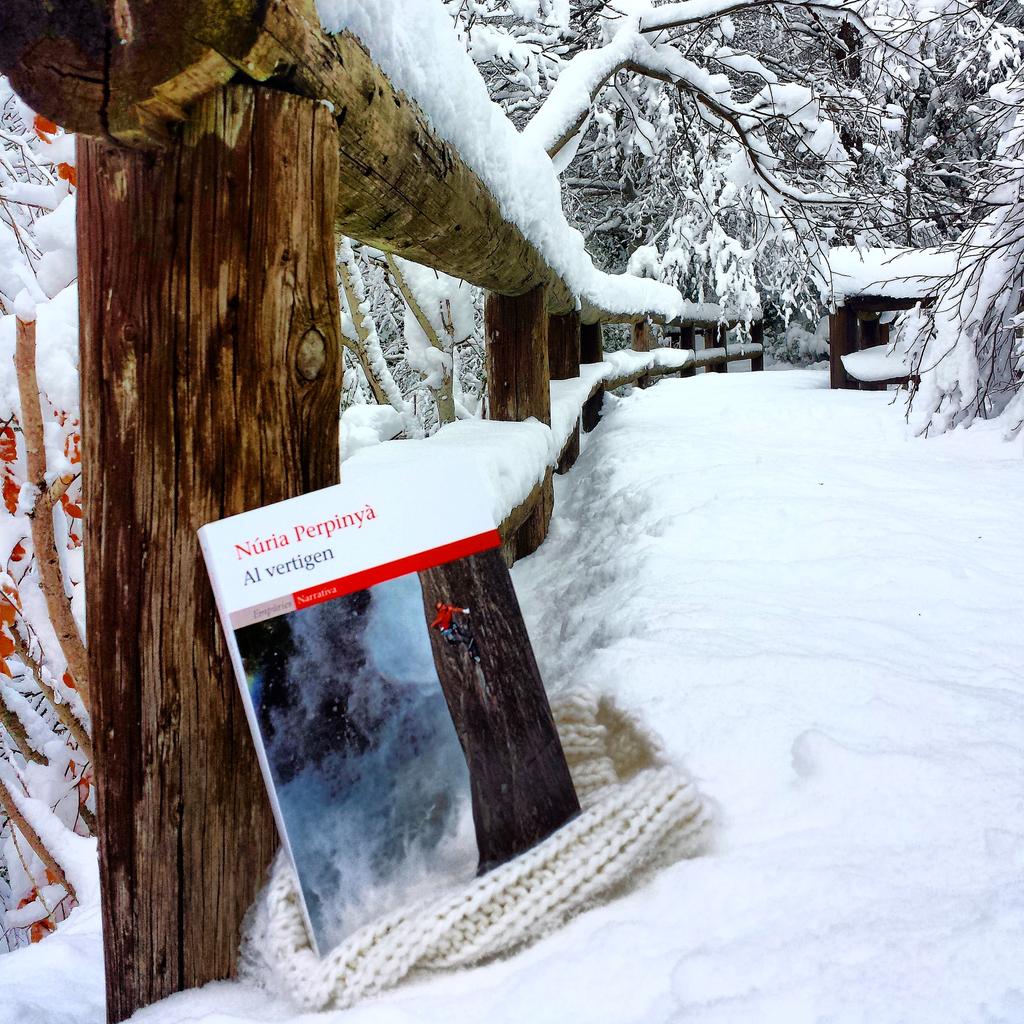 carolmateo16's tweet photo. "Els romàntics hi projecten les seves ambicions desmesurades, irracionals i solitàries." #AlVertigen #VallDeBoí http://t.co/fXoDN538c7