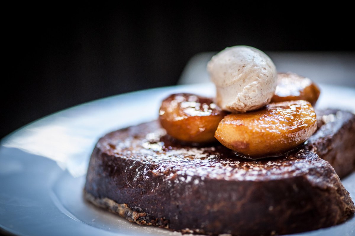 musettebytoma's tweet photo. Brioche French Toast with caramelised apples & cinnamon cream! #Breakfast #TKclassics http://t.co/PDnUnPBS3c
