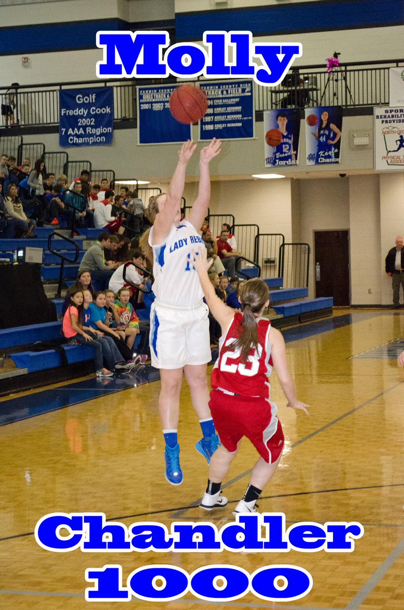 FetchYourNews's tweet photo. Molly hitting a 3 to become the 10th Lady Rebel with 1000 Points @sassymollyann @BasketballCrew @Rebels_BlueCrew http://t.co/XcDGHbnNgL