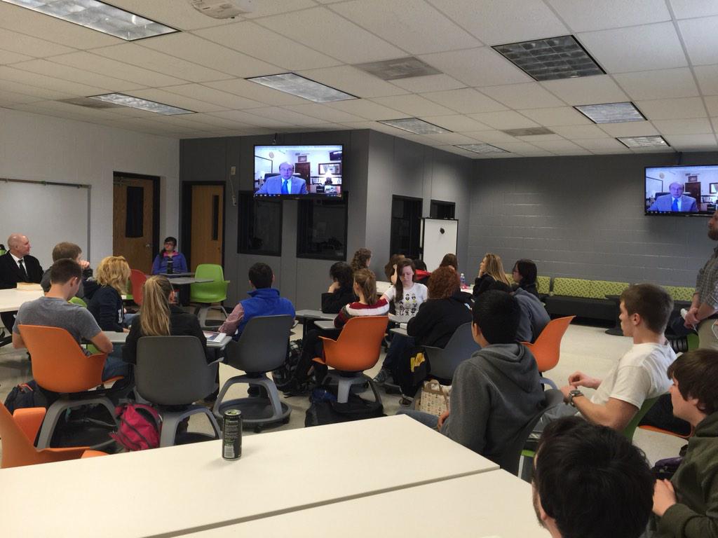 Knights_FHS's tweet photo. Tech connects students to the world: using Google Hangout in iLab to talk w US Representative #repjasonsmith http://t.co/QSIYk7C1os