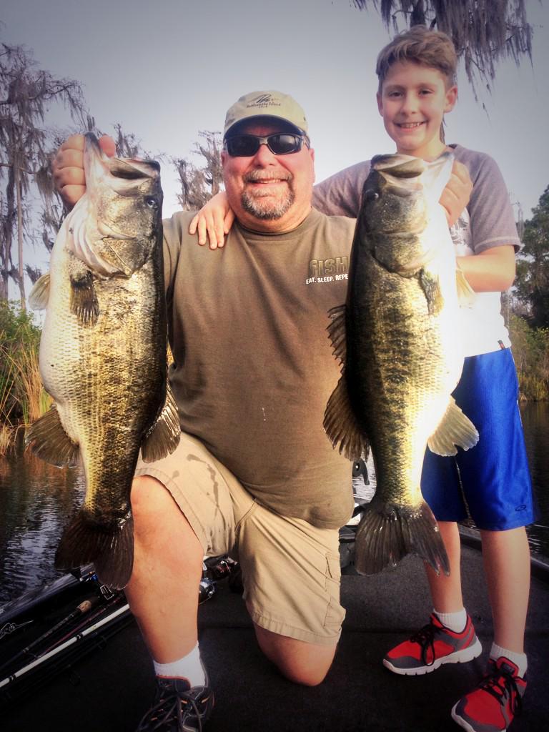 fishorlando's tweet photo. #Beastmode on the #ButlerChain & #bigbass season in full effect! 9lb12oz & 9lbs!! @BASS_nation @BassFishnTips http://t.co/3S2u3ZtuTN