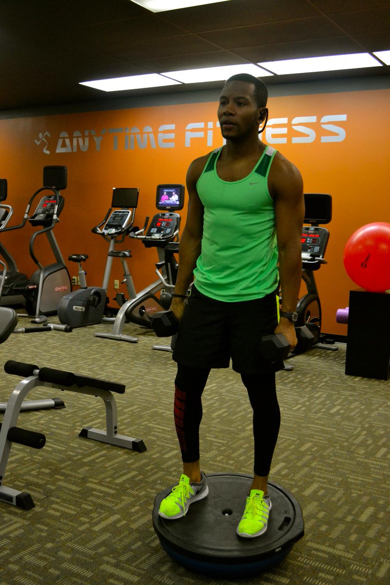 MensStylePro's tweet photo. Head Over To The @MensHealthMag #MVPNetwork For My Must Have #Fitness Gear Feature http://t.co/wjl5A5S4fo |#style http://t.co/9wp5Uw5ZPa