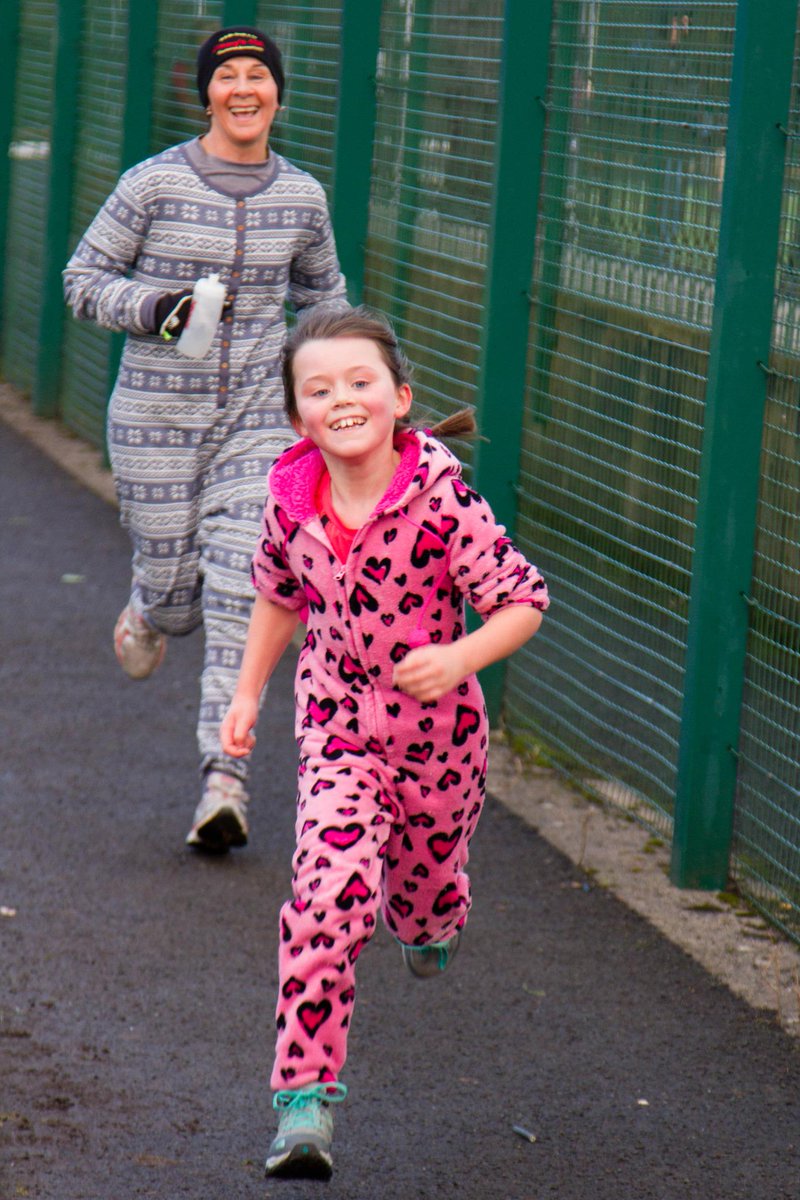 JogCarrick's tweet photo. @carrickonline1 @Carrick_Times Happy 1st Birthday @Carrickparkrun http://t.co/DmkYwZldpf