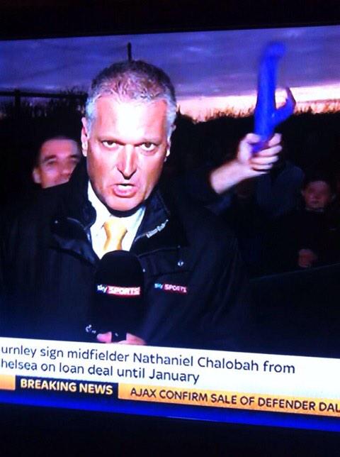 Coral's tweet photo. It's definitely not as fun as last year is it? #DeadlineDay http://t.co/yOLmAdQM7r