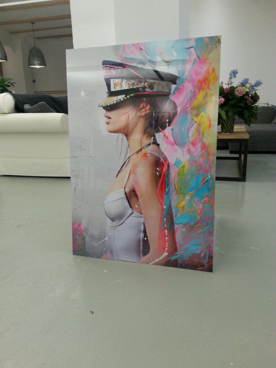 MCPRamsterdam's tweet photo. Blij met onze nieuwe aanwinst! Bedankt Nathalie Hennis! http://t.co/uX0jZICZpZ http://t.co/FFgIVPoeBm