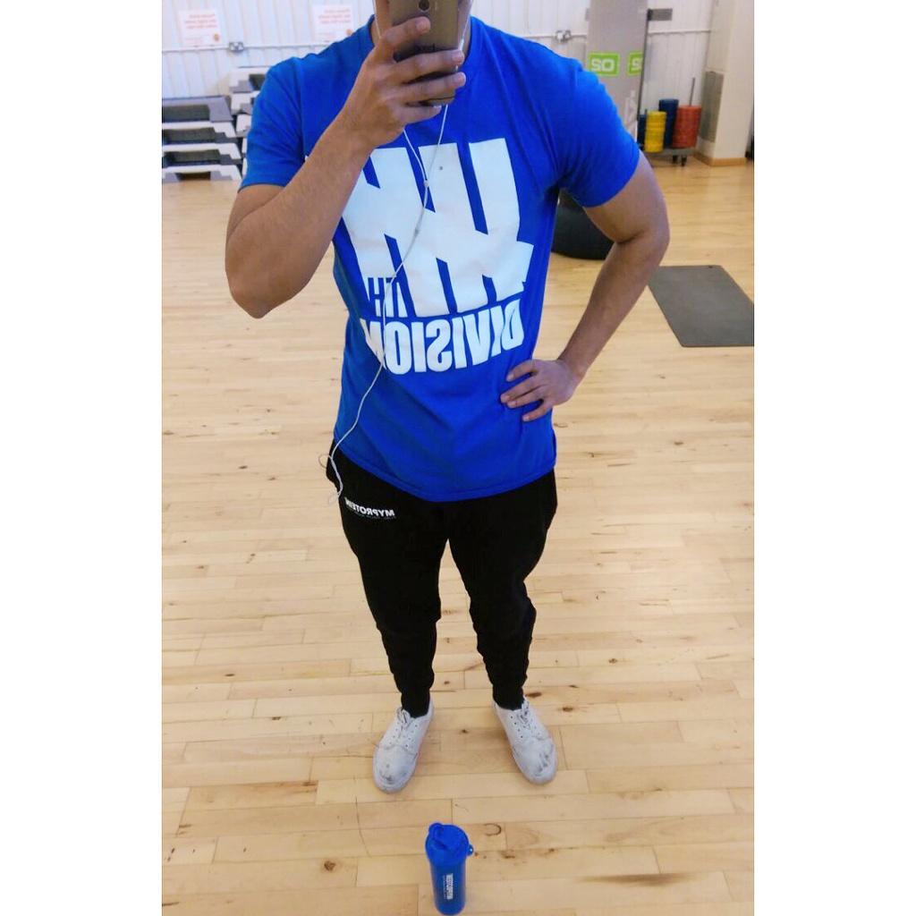 FifthDivisionFA's tweet photo. Signature Blue Tshirt!! 
Get yours at http://t.co/UDGNUgvbaS whilst stocks last. http://t.co/dIsjQfCkga