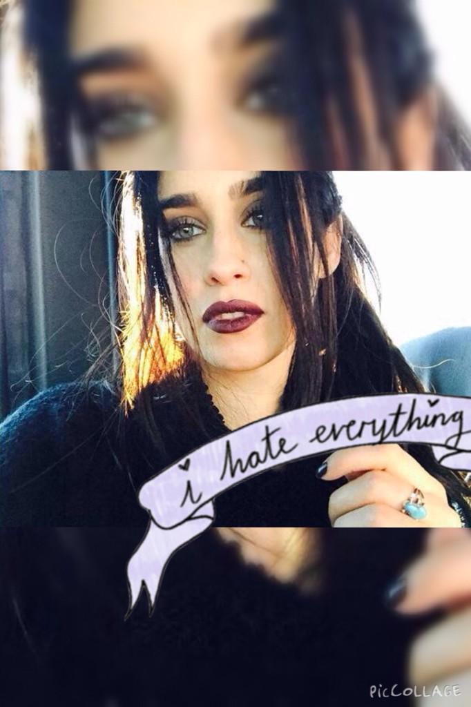 locksuprema's tweet photo. Lauren Jauregui ✨ se pegar de rt /cami http://t.co/jEBRPYF7PE