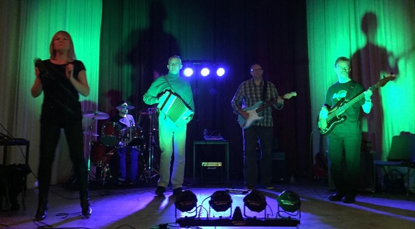 BarnDancing's tweet image. Had a great time at the America's Hall last week. Out again on the 14th for a Valentine's bash!