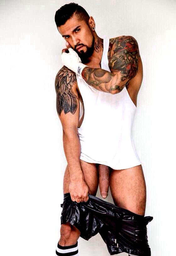 SexxedStuds's tweet photo. #EyeCandyModelsOfToday #1 @BoomerBanksXXX http://t.co/P277f1Wm2C