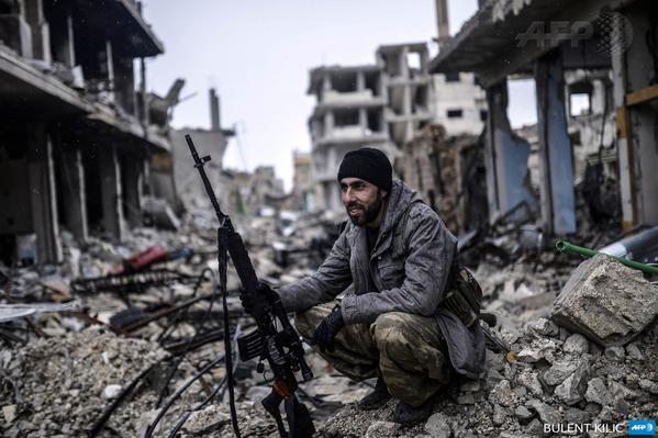 Kota Kobani yang hancur setelah diserang ISIS dan kemudian diambil alih koalisi Kurdi