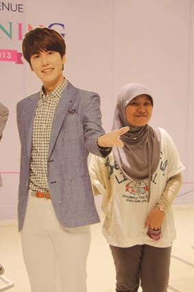 AHHH! Happy birthday my purple egg aka cho kyuhyun!! Ignore ma face, ty<3   