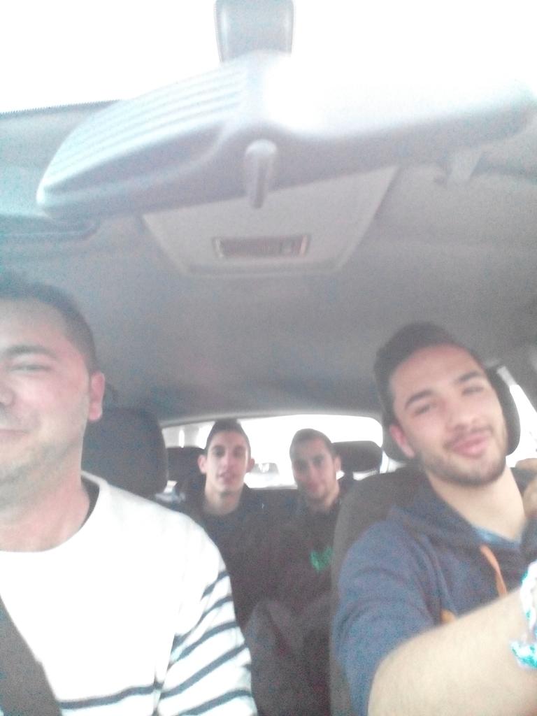 aecaminou's tweet photo. Ya voy a por todas , jajaja ya tengo instagram : autoescuela-cami-nou http://t.co/3HJkxIZOLS