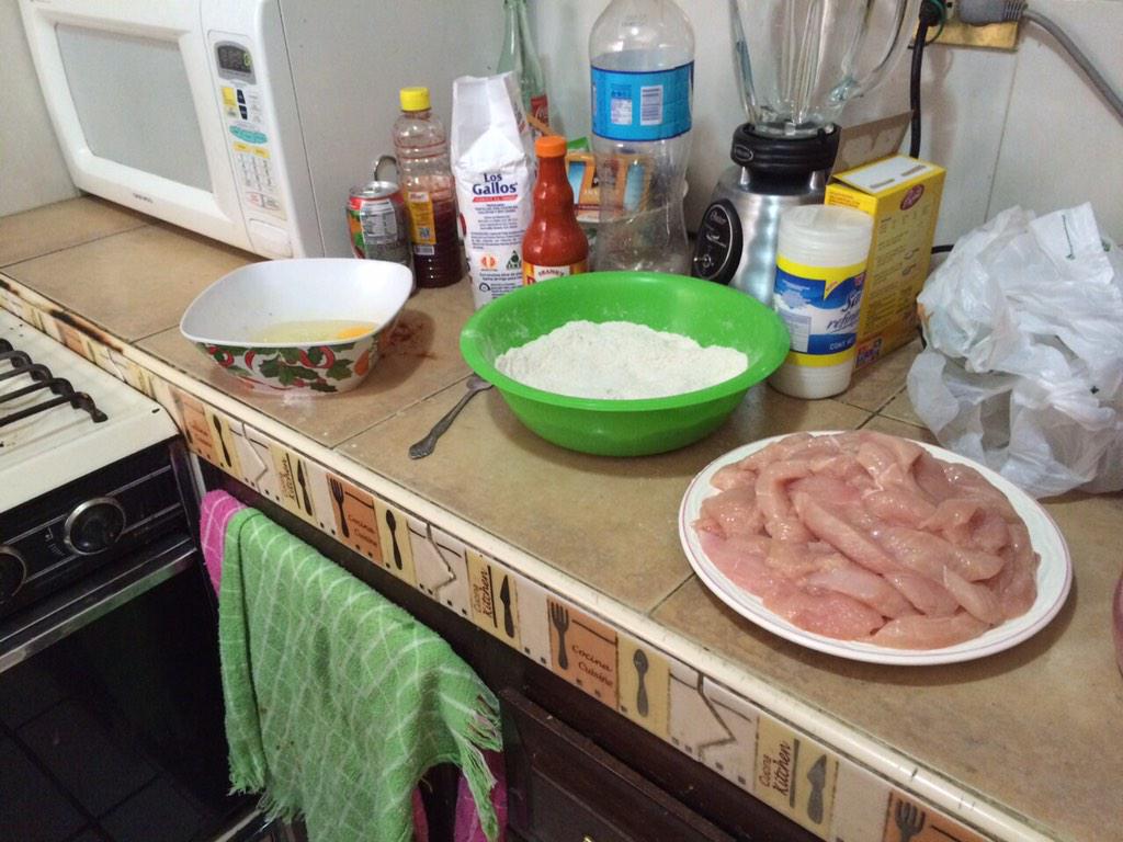 Manuel_Flores9's tweet photo. Start Cook 👏👏 #Intento #Bonelees http://t.co/Dc6BFEGeWo