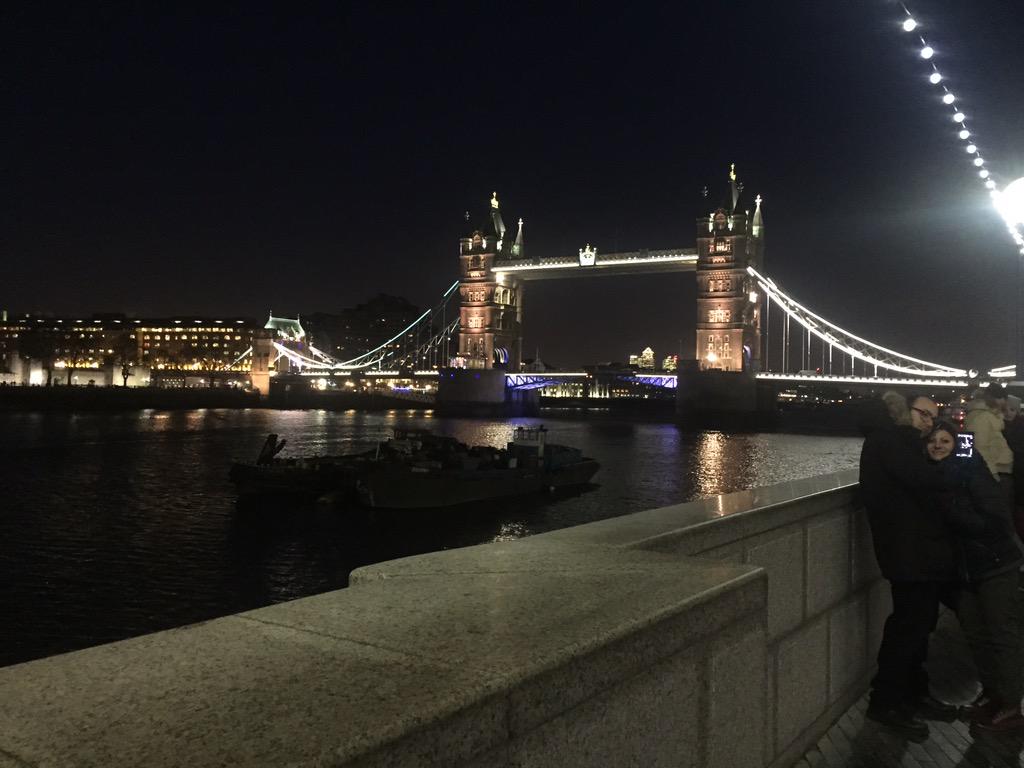 FannyVacirca's tweet photo. #SoloCoseBelle #Spettacolo #Londra ❤️🇬🇧✈️ http://t.co/aroFyaRUl5
