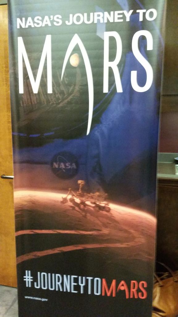 5evans's tweet photo. #journeytomars @NASASocial thanks Dr. Fancher I'm looking to inspire the next generation of astronauts http://t.co/QX7OW6XPN8