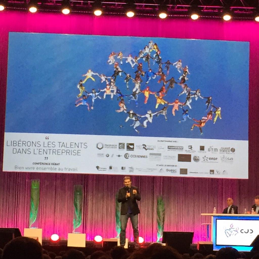 CoteCommerce's tweet image. #bienvivreautravail @VincentCespedes  "levons les peurs" en entreprise.