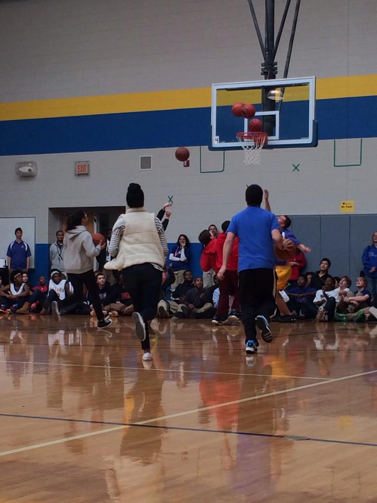 MsLeahy32's tweet photo. DDMS pep rally #rollgore #godragons http://t.co/on6KsVssX5