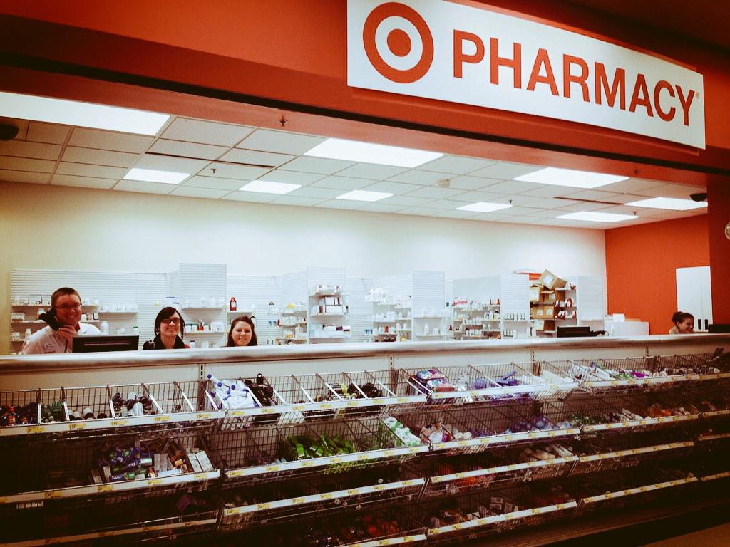 S.O. to the #T0620 Pharmacy for continuing to be amazing &amp; for driving sales every day #WorkingHard #GetUrFluShot