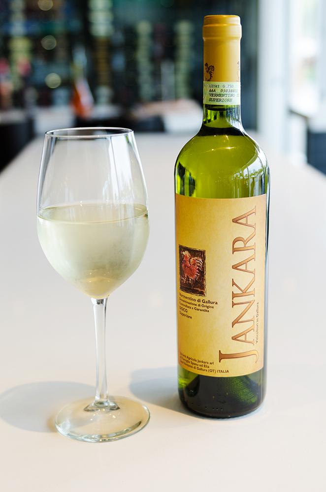 JankaraWines's tweet image. Enjoy Jankara tonight @angeloeliapizza, bottles are half off all day! #thinkitalian