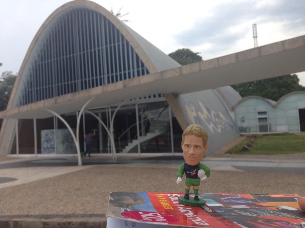 WhereisPeterS's tweet photo. Peter gets emotional at the architecture of Oscar Niemeyer #WhereisPeterS #minipeter #Brazil http://t.co/d62ubO3CBk