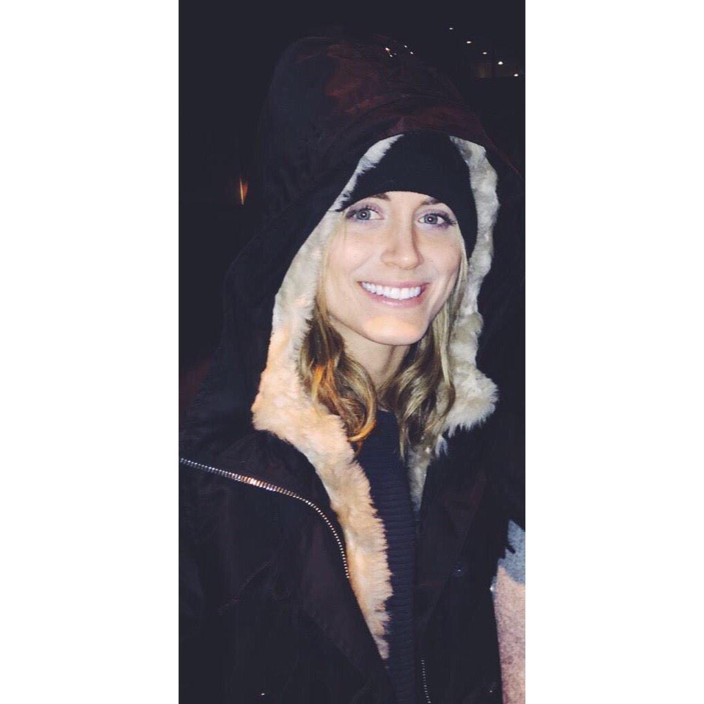 tayschillingxo tweet picture