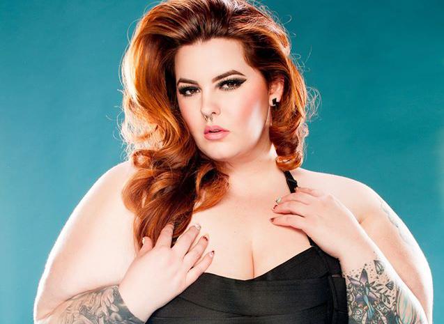 hereandnow's tweet image. Plus-Size Model Makes History | @TessMunster also created the #effyourbeautystandards hashtag: wbur.fm/1AjWQvj