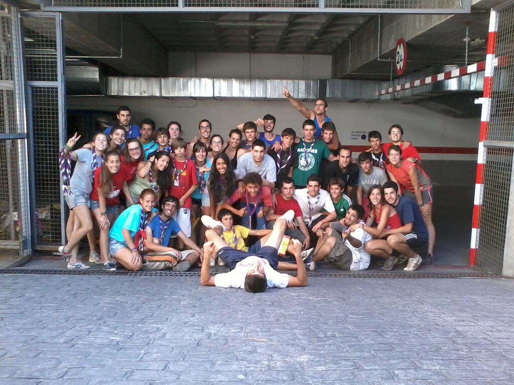 senhormrz's tweet photo. Lo verdaderamente bueno es aquello que nunca olvidas por mucho tiempo que pase #25SP http://t.co/3p4N135va7