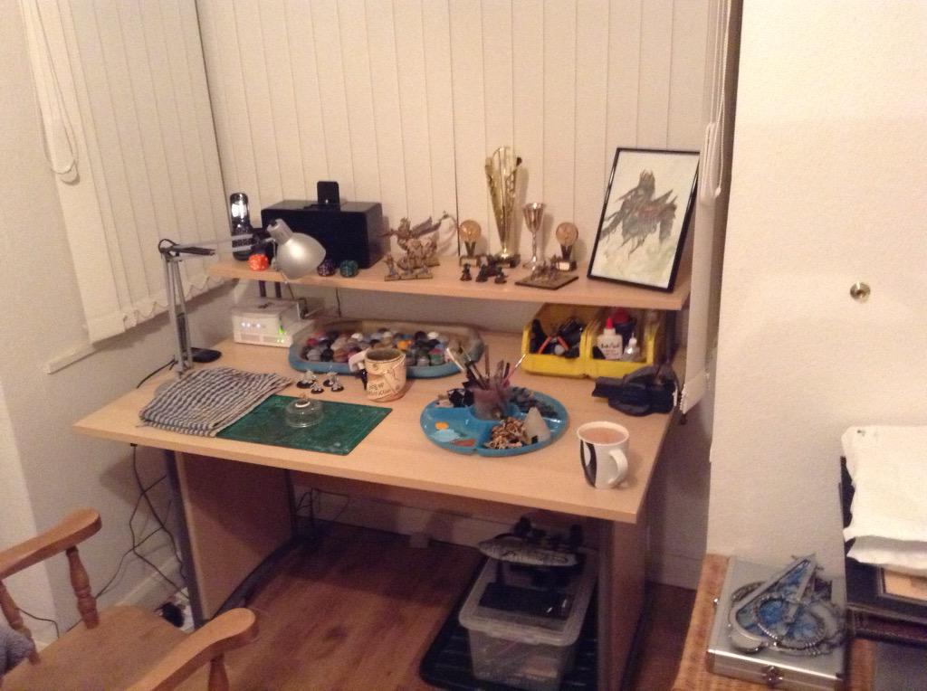 Lakelandigor's tweet image. Wow got an early birthday present of the mother in law! (only 7months early) a new painting desk awesome #wellneeded