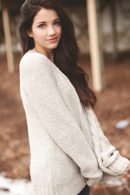 RaptorGianna's tweet image. Hi. I'm Gianna Jones. I'm 18 and I'm the daughter of Killian Jones. Rt?