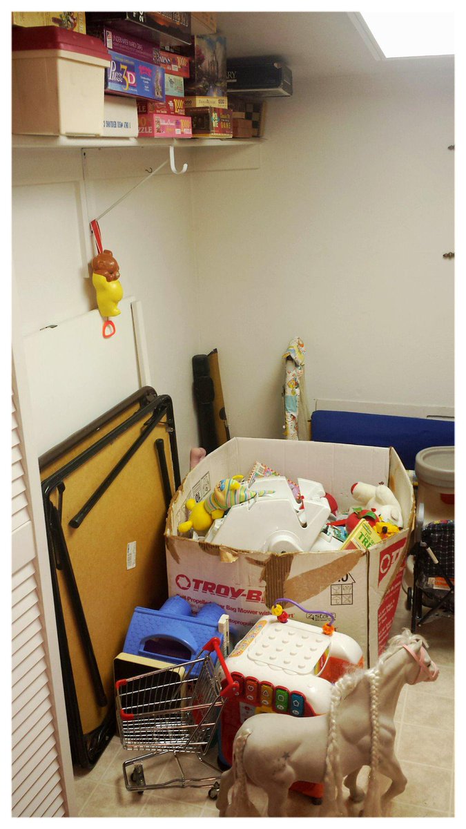 Nirvanza's tweet photo. Some before and after pics of a child's playroom.Added #space and #design to a very cramped space #organize #Nirvanza http://t.co/TT0DhjIEBP