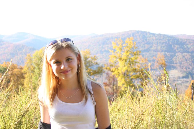 Just a regular pic when we stopped off the highway for a break in Tn. #notapornpic #lilcandy http://t<a href="/tag/lilcandy"class="tags"><span>#lilcandy</span></a><a href="/tag/notapornpic"class="tags"><span>#notapornpic</span></a>