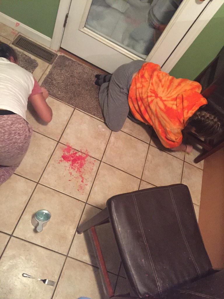 taliaanzivino3's tweet photo. Side affects to playing soccer in the house... #ripcandle http://t.co/aYILQQwxar