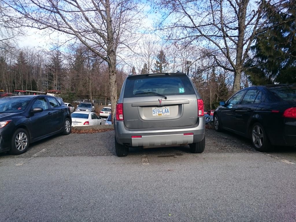 BDofVancouver's tweet photo. Parked like this in the middle of the day, in a full parking lot. Now where did I put my key... #BurnabyDrivers http://t.co/3SJSxRIMkY