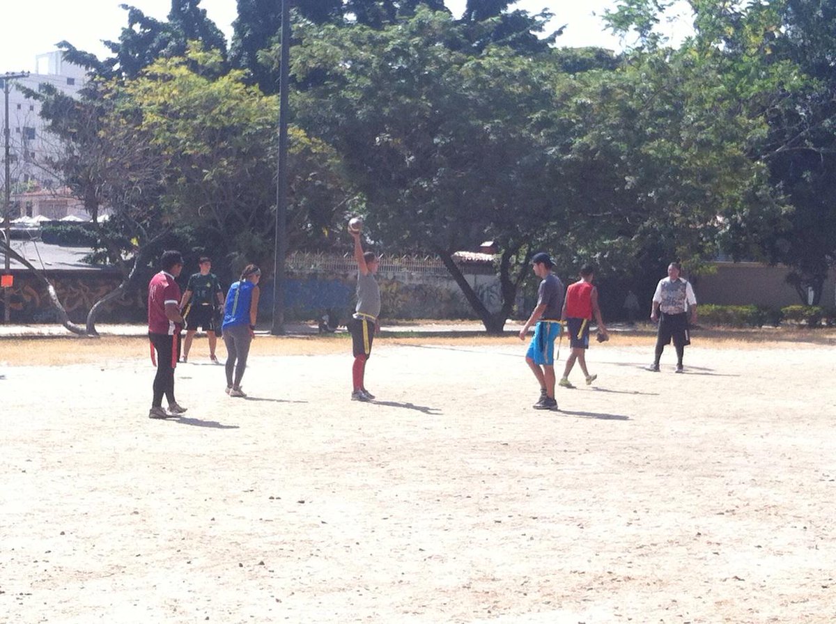 VikingosFFC's tweet photo. #Jugadera #Amistoso #FlagsFootball #Aragua http://t.co/td61LA2z0A