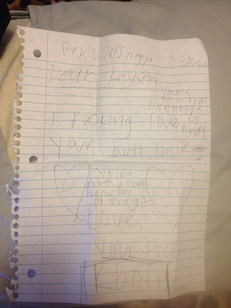 Kheckamuch's tweet photo. Ahahhahahaha when your maturity level is as high as a kindergartners #baileybrown #amberstewart #stupidlittlegirls http://t.co/4DPVUgAS0G