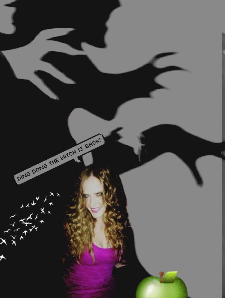 locksouat's tweet image. ENJOY! "DING DONG THE WITCH IS BACK" #WickedisBack Can't wait! 💚🍏